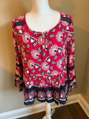 Women’s Red Floral bell sleeves Tie-Neck flowy boho Peasant Tunic MEDIUM